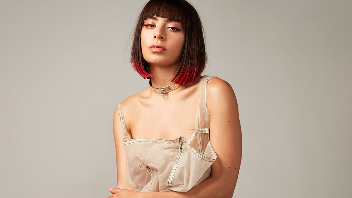 Charli XCX annonce son nouvel album, how i’m feeling now